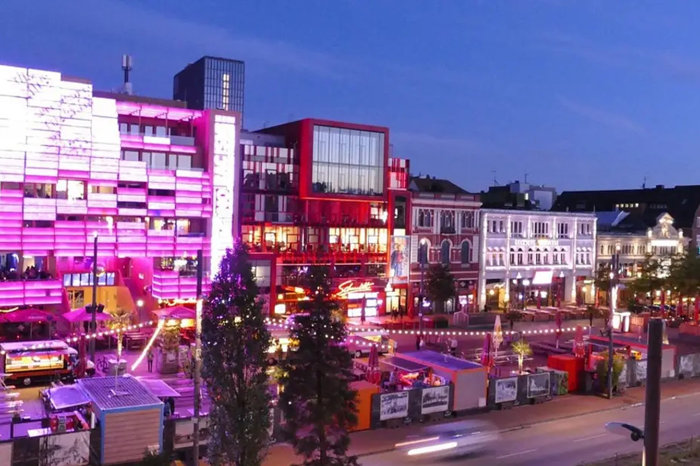 Hamburg Reeperbahn Small-Group Walking Tour